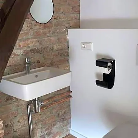 Laeve In De Brouwerie Couette-café 3*